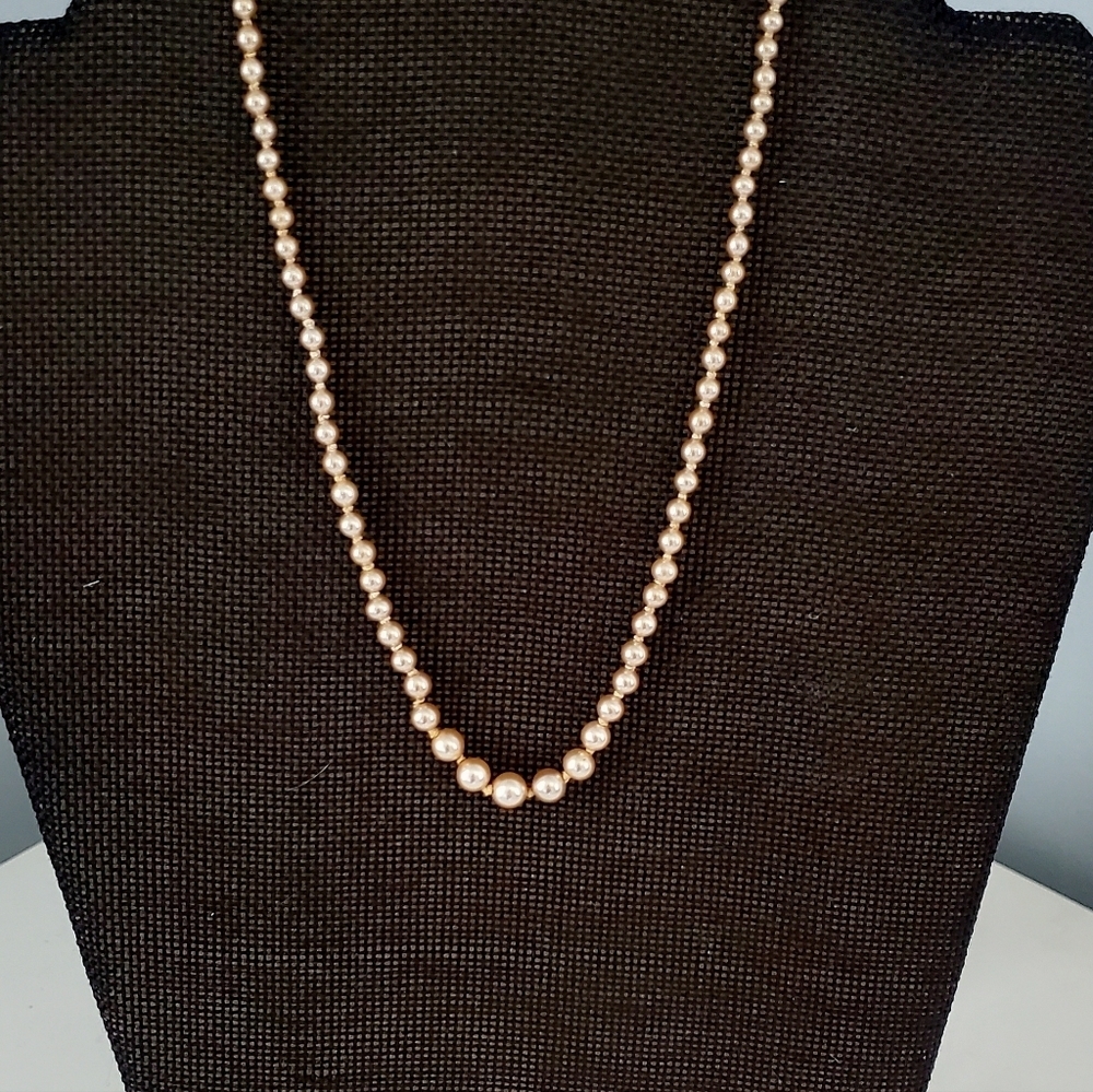 Vintage Graduated Faux Pearl 14" Choker Necklace 1940's Ornate Square Clasp